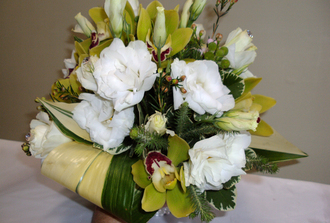 Mariage ,orchid, lysianthus, aspidistra