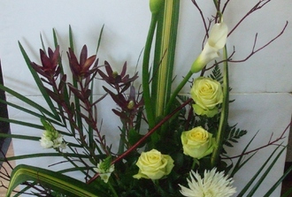 14- arrangement stylis rose ,fudgi,leucadendron
